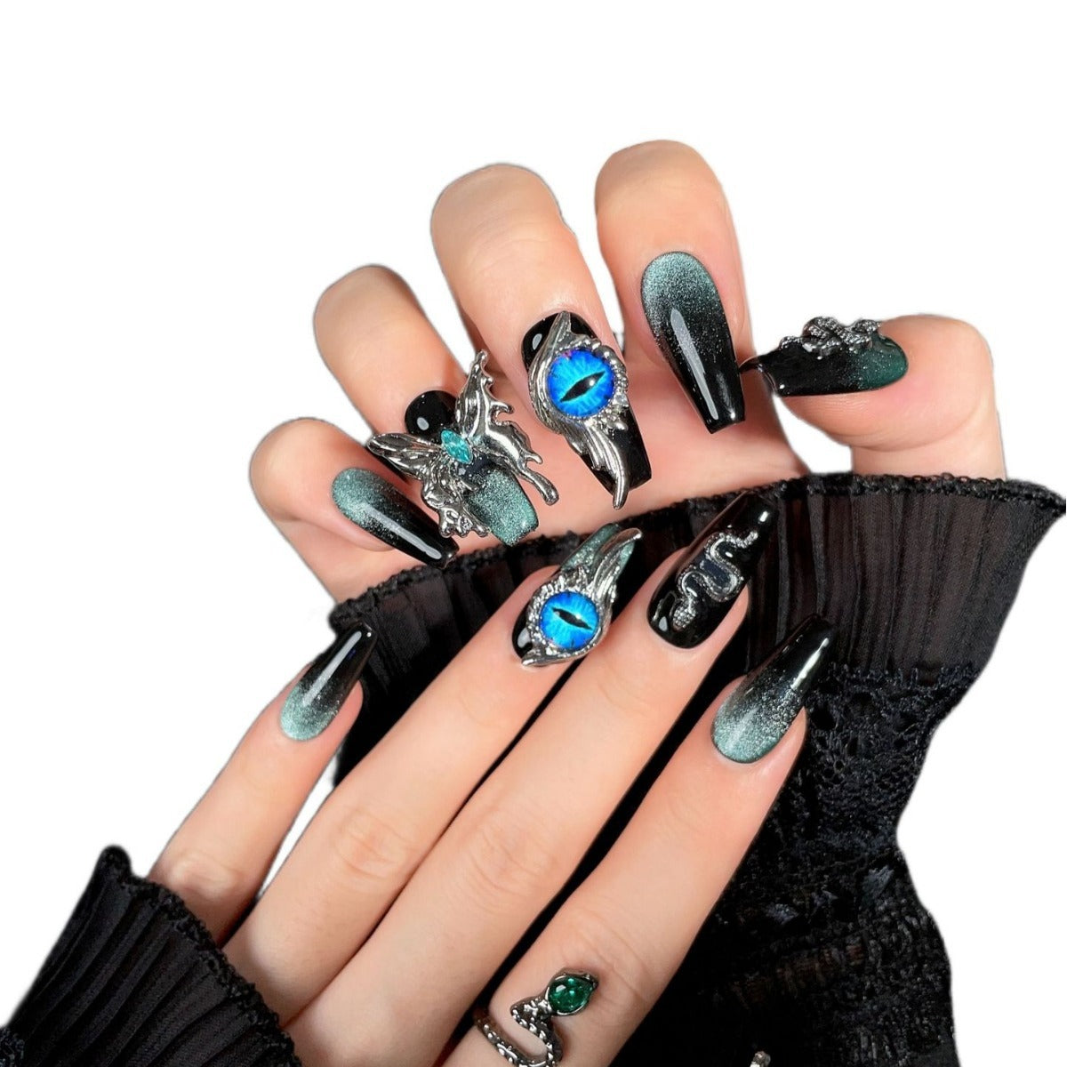 Luxury Detachable Fake Nails with Metal Butterfly Charms