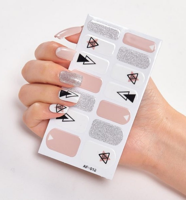 Adhesive Nail Polish Wraps with Glue