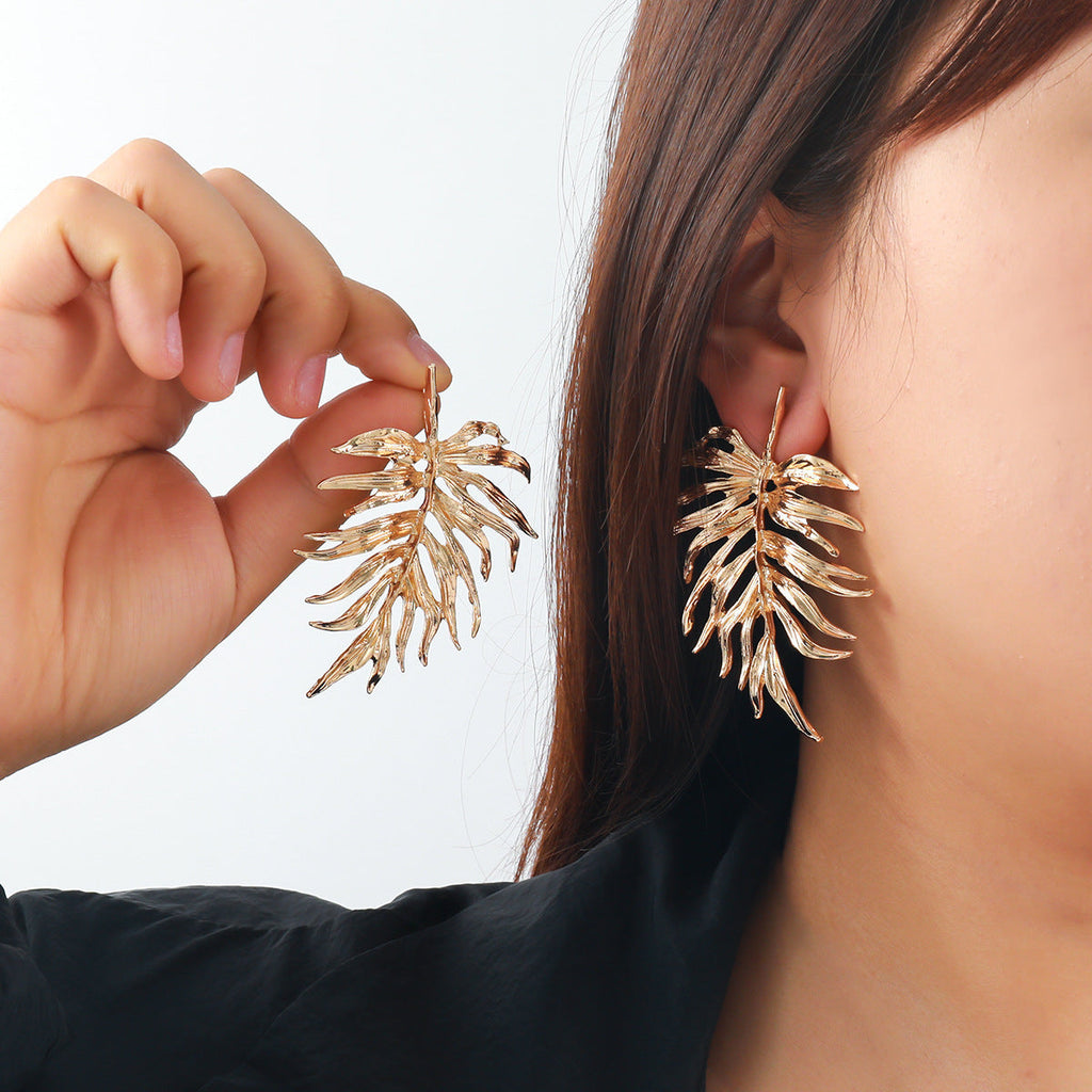 Women's Cold Style Leaf Dangle Earrings