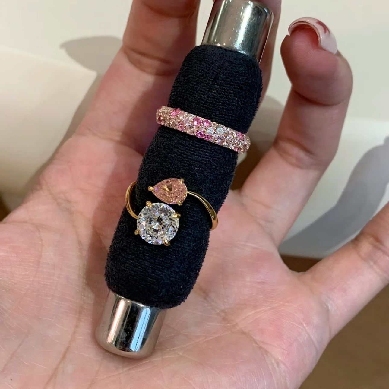 Women's Elegant Light Luxury Pave Diamond Stacking Ring